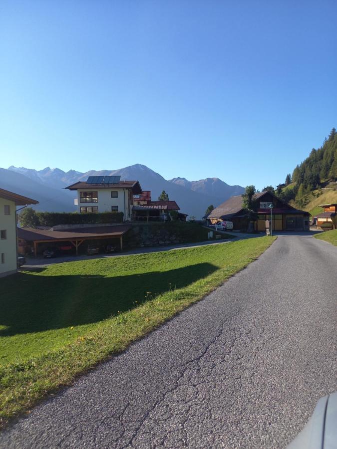 Haus Panorama Appartement Umhausen Buitenkant foto
