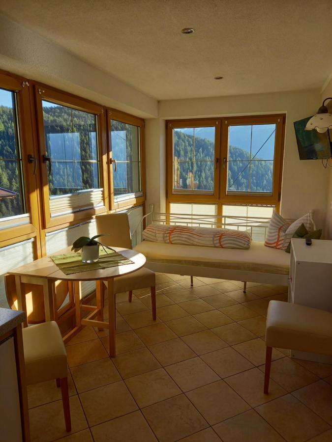 Haus Panorama Appartement Umhausen Buitenkant foto